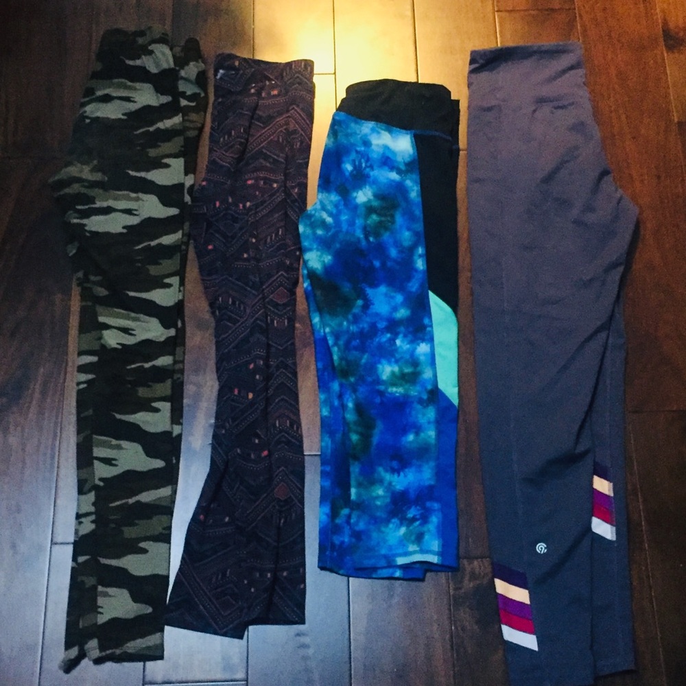 4 piece leggings set/lot. comes with all 4